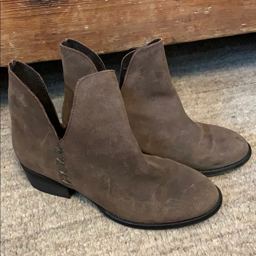 Musse and Cloud Brown Suede Ankle Booties Size 8